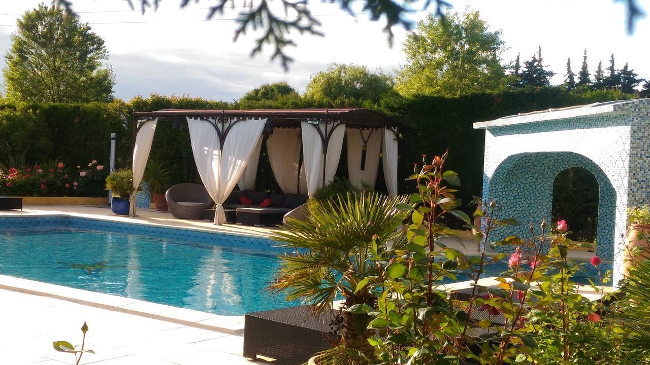 Villa Domaine la Chamade Carpentras Exterior foto